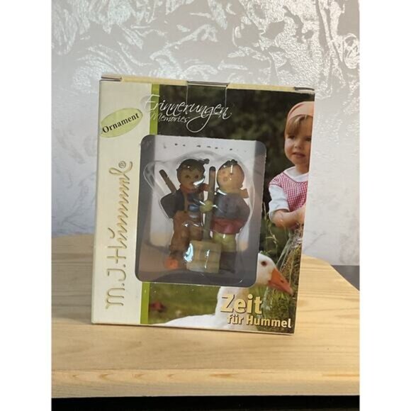 M.J. Hummel Christmas Ornament Snow Day Collectible Figurine In Box #935257 - Picture 6 of 8